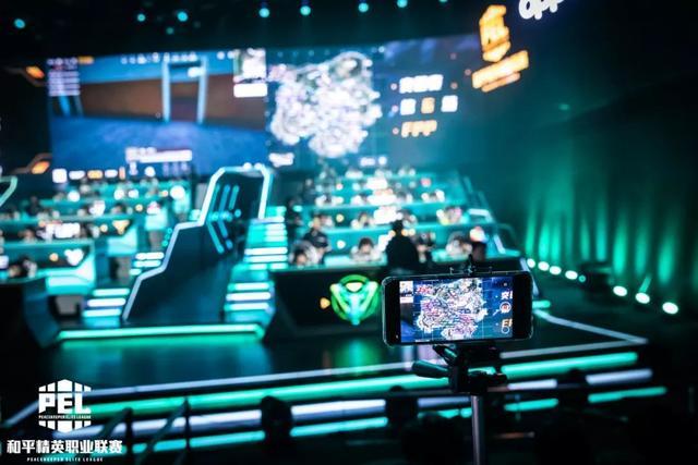 马尔蒂尼 马尔蒂尼