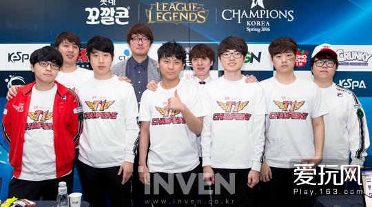 情的对决 情的对决