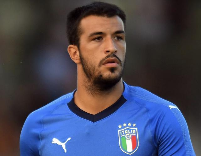 在公开场合 在公开场合