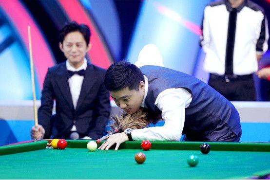 尖游泳选手 尖游泳选手